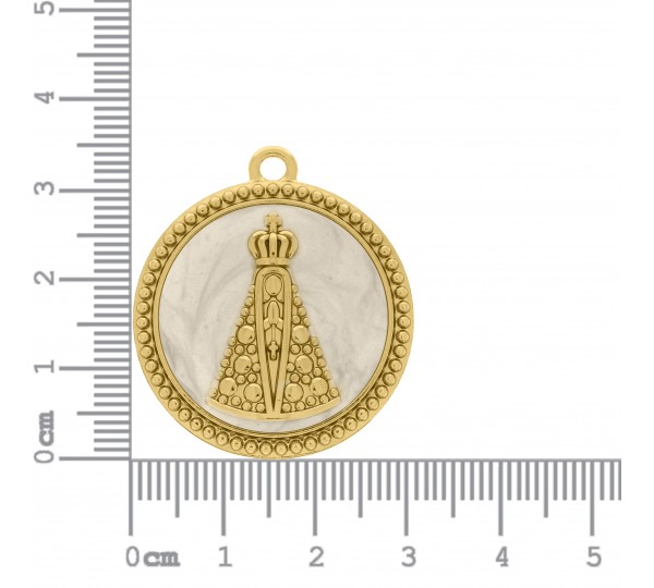 Pingente Nossa Senhora Aparecida Ouro com Resina Pérola 34mm