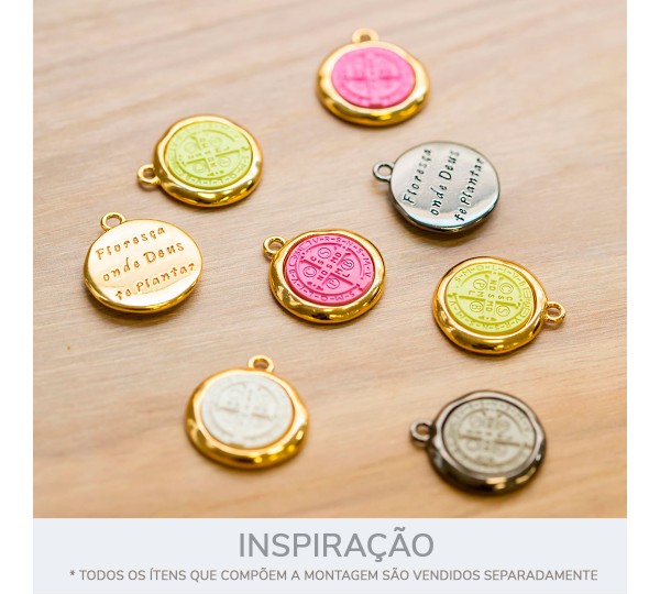 Pingente São Bento Ouro com Rosa 27mm