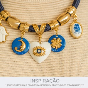 Pingente Trevo da Sorte Ouro com Azul Perolizado 25mm