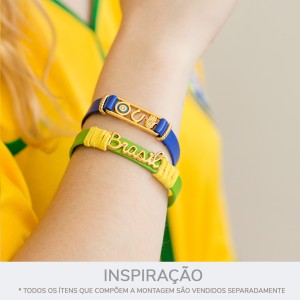 Pingente Brasil Ouro com Strass 34mm