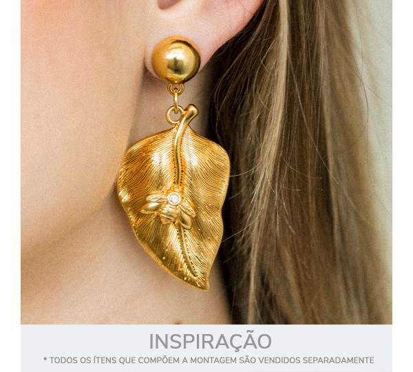 Pingente Folha Texturizada com Aplicação de Inseto Ouro 43mm