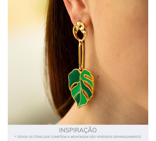 Pingente Folha Ouro com Resinas Verdes 34mm