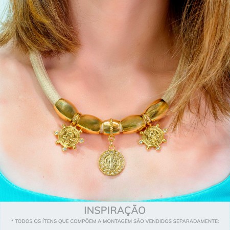 Pingente São Bento Dourado com Cristais 26mm