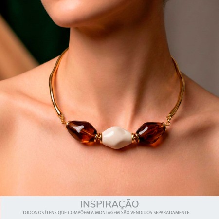 Colar Dourado com Acrílico Marrom e Off White 150mm